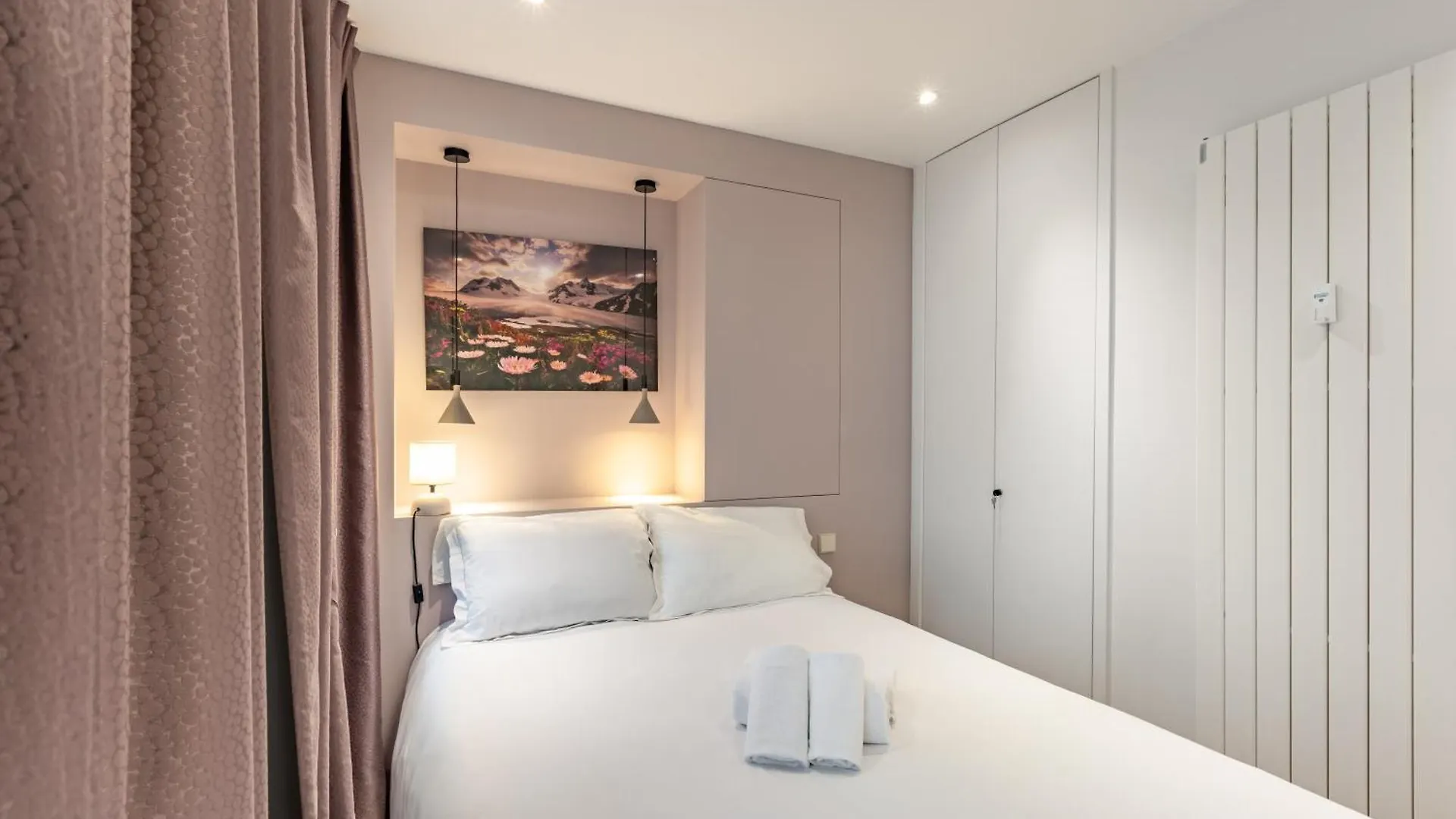 アパート Appartement Cosy Au Coeur Du Triangle D Or Avec Climatisation パリ